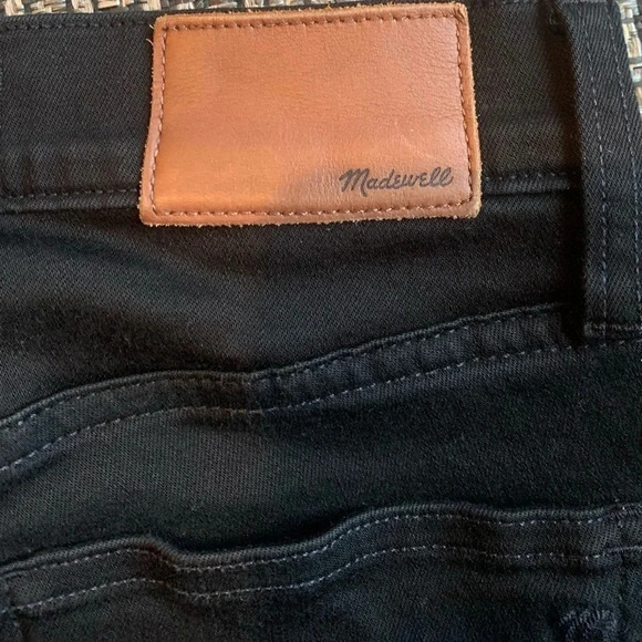 Madewell Black 8" Skinny Crop Jean in Carbondale Size 24 - Picture 5 of 8